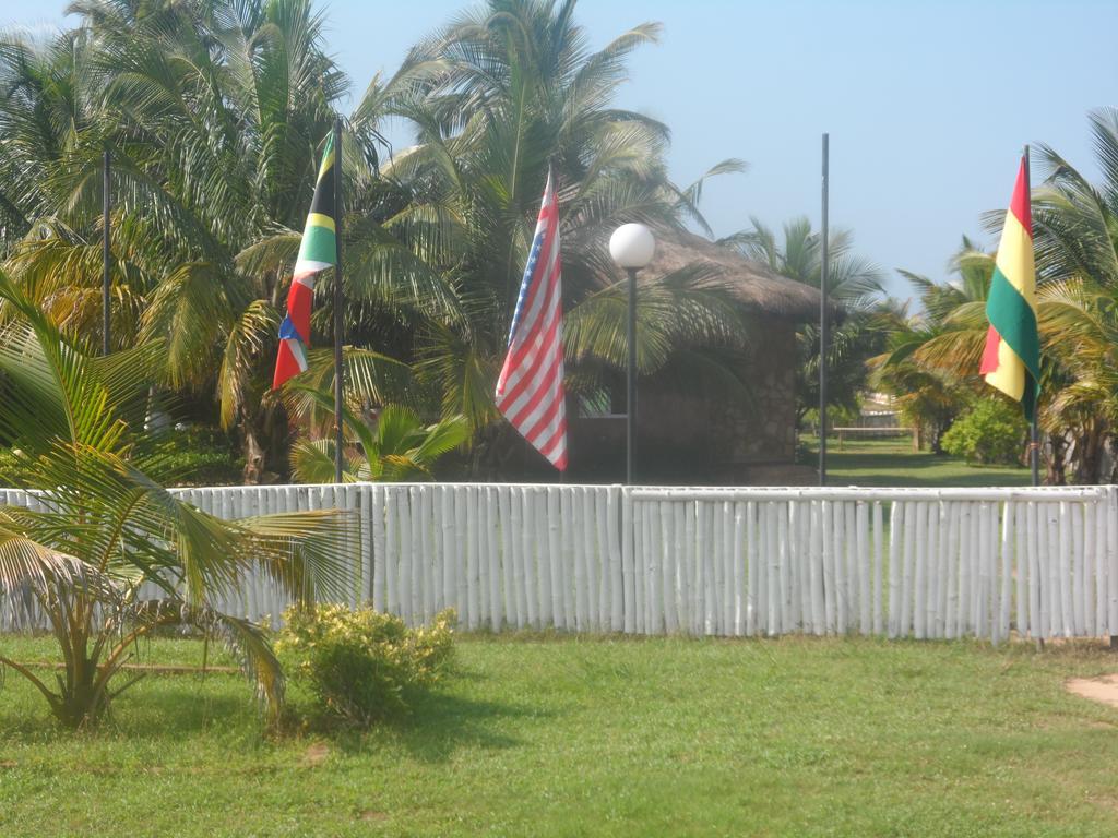 Legacy Tribe Beach Resort Prampram Esterno foto
