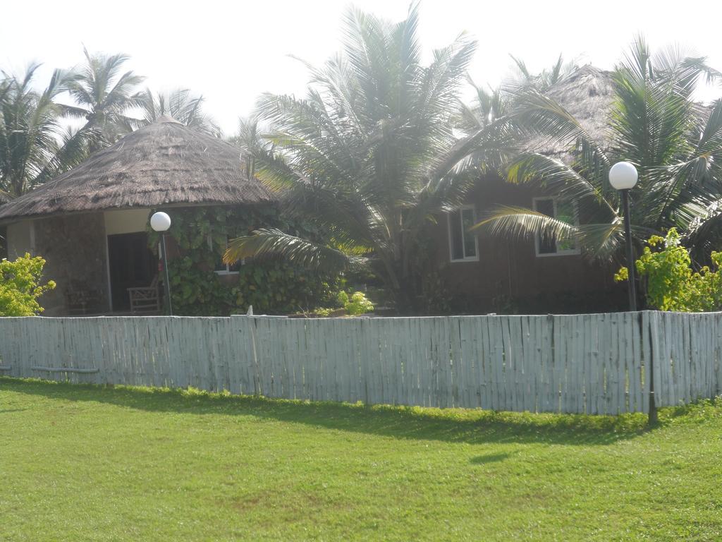 Legacy Tribe Beach Resort Prampram Esterno foto