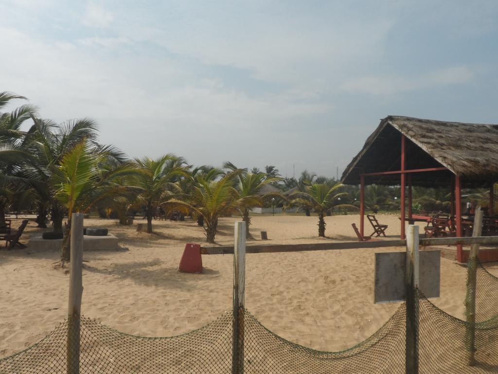 Legacy Tribe Beach Resort Prampram Esterno foto