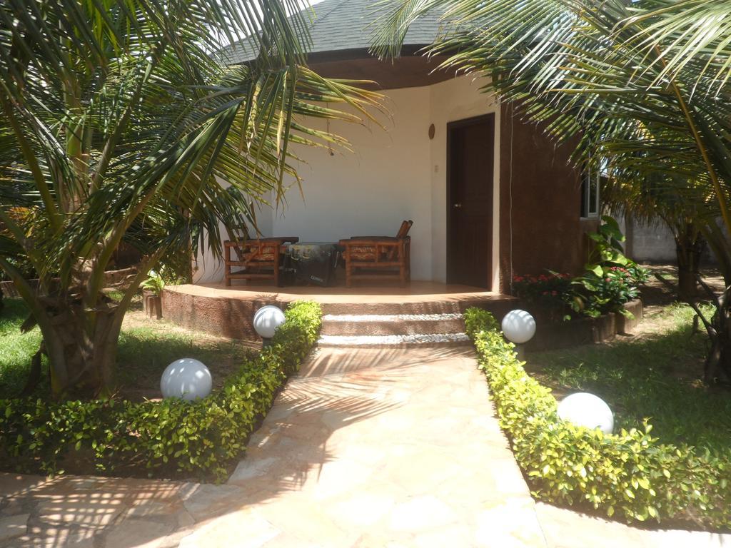 Legacy Tribe Beach Resort Prampram Esterno foto