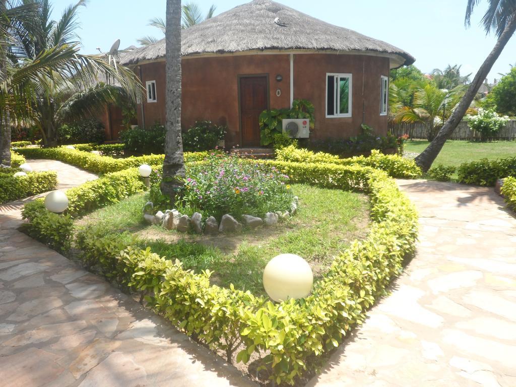 Legacy Tribe Beach Resort Prampram Esterno foto