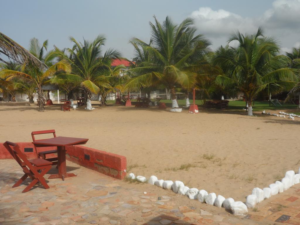 Legacy Tribe Beach Resort Prampram Esterno foto